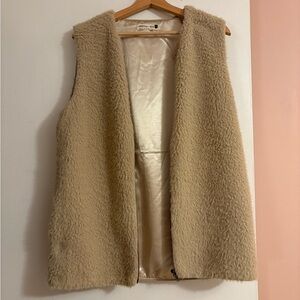 Jackson Rowe Tan Sherpa Vest
